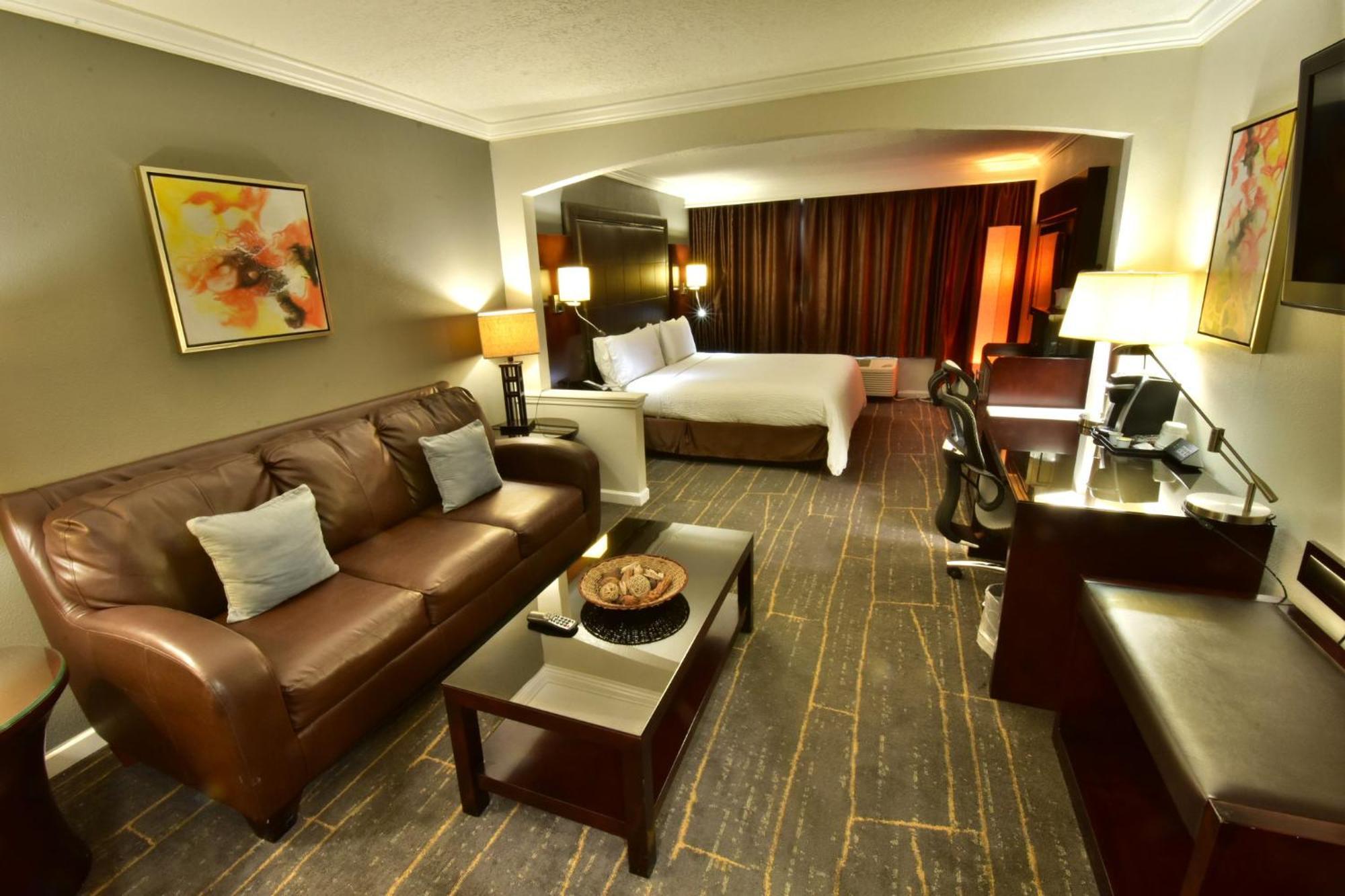 Holiday Inn Orlando East-Ucf Area, An Ihg Hotel Exterior foto